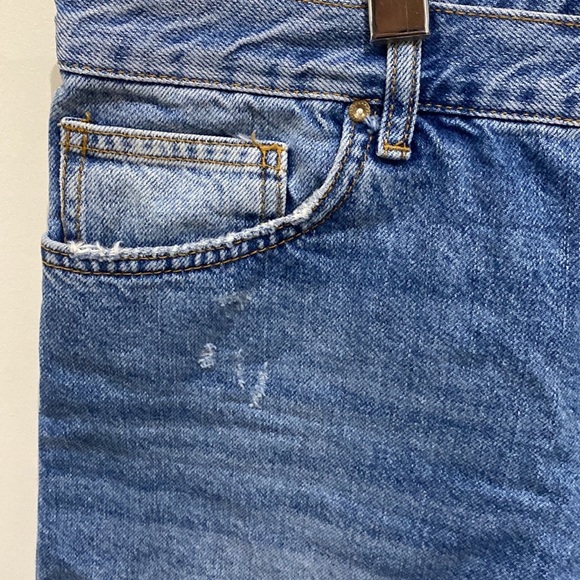 Zara high waste jean shorts size 10 - Picture 2 of 5